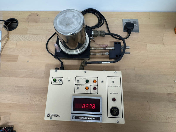 Overhoff Technology Tritium (Radon) Gas Radiation Detector Ion Chamber – Never Issued